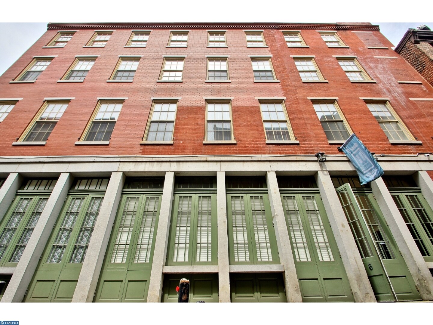 Building Photo - 6 S Strawberry St