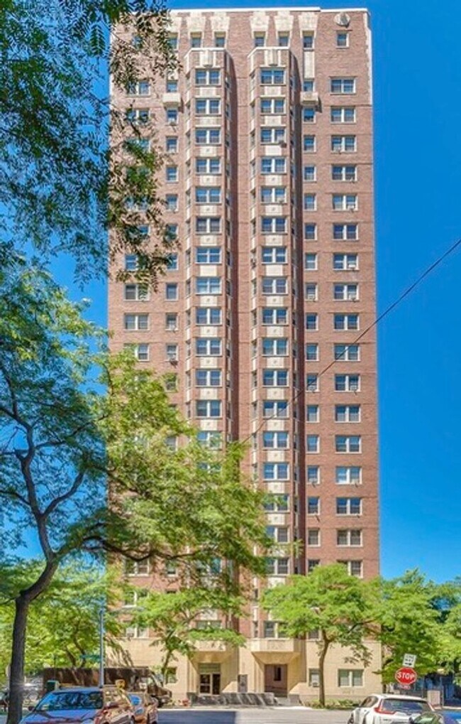 Primary Photo - Exquisite 2-Bed, 2-Bath Luxury Condo in th...