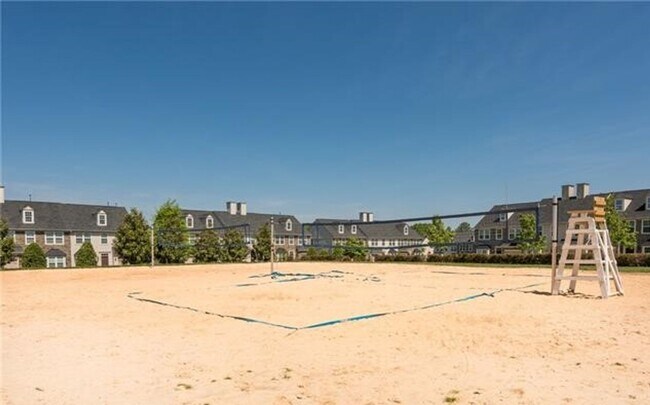 Building Photo - Enjoy the Community's Resort Like Living!