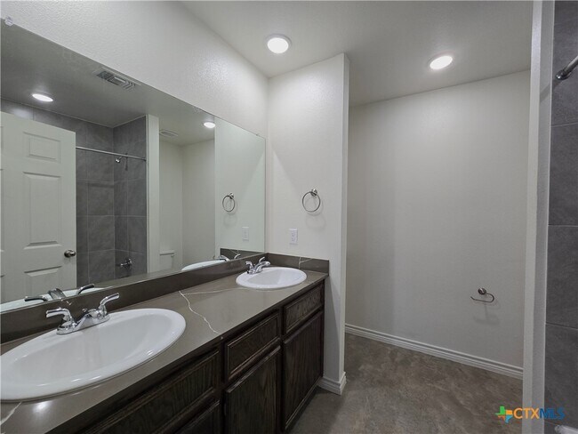 Building Photo - 2318 Zanoletti Ct