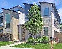 Building Photo - 1508 S Oakland Ave