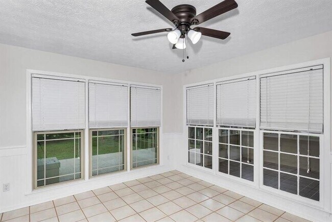 Building Photo - 1491 Pinyon Pl