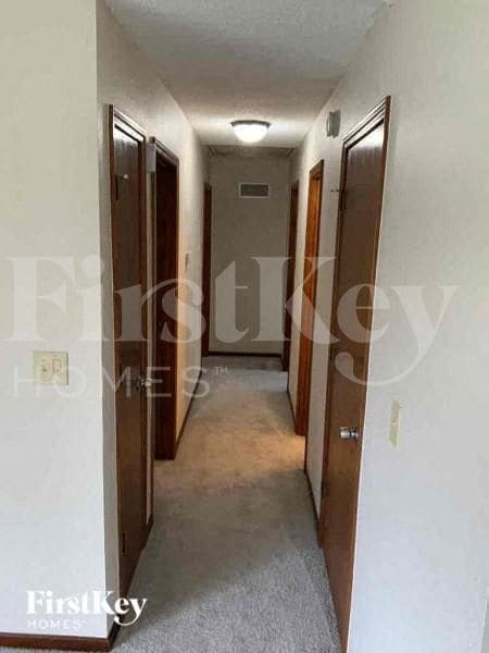 Building Photo - 1934 SW 5th St