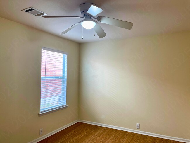 Building Photo - Move-In Special. ½ off the first full month's rent with a 12-month lease.