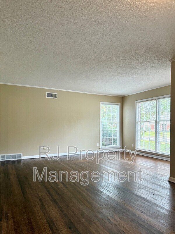 Building Photo - 3458 Sophia St