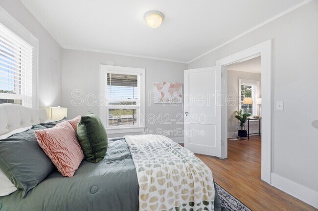 Building Photo - 1415 W Reconciliation Way