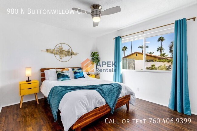 Building Photo - 980 N Buttonwillow Cir