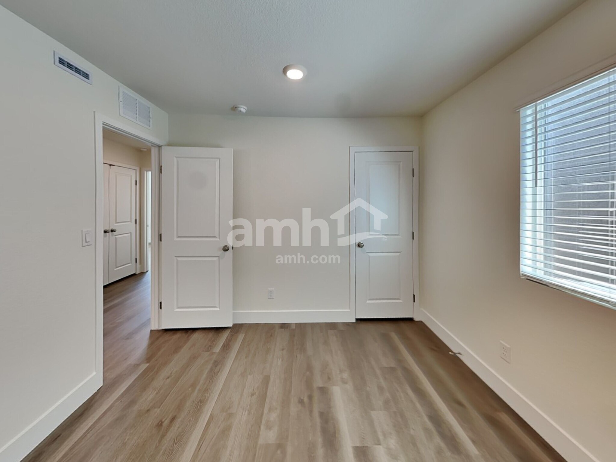 Building Photo - 10380 Bee Balm St