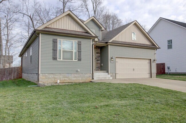 Building Photo - Sharp 3bed 2 ba.  upgrades throughout.