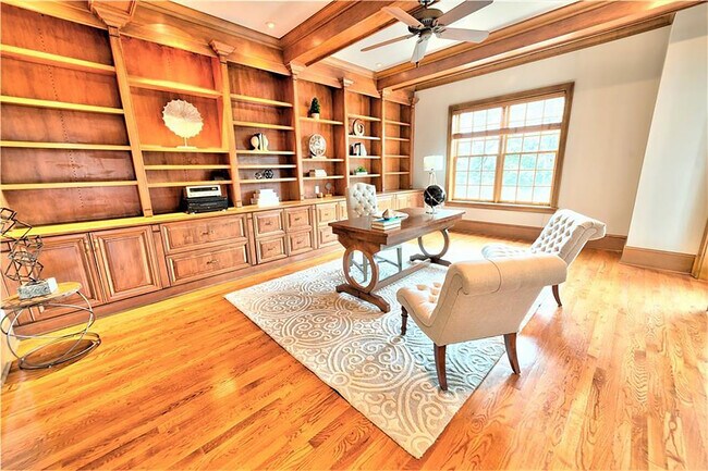 Building Photo - 3657 Peachtree Rd NE