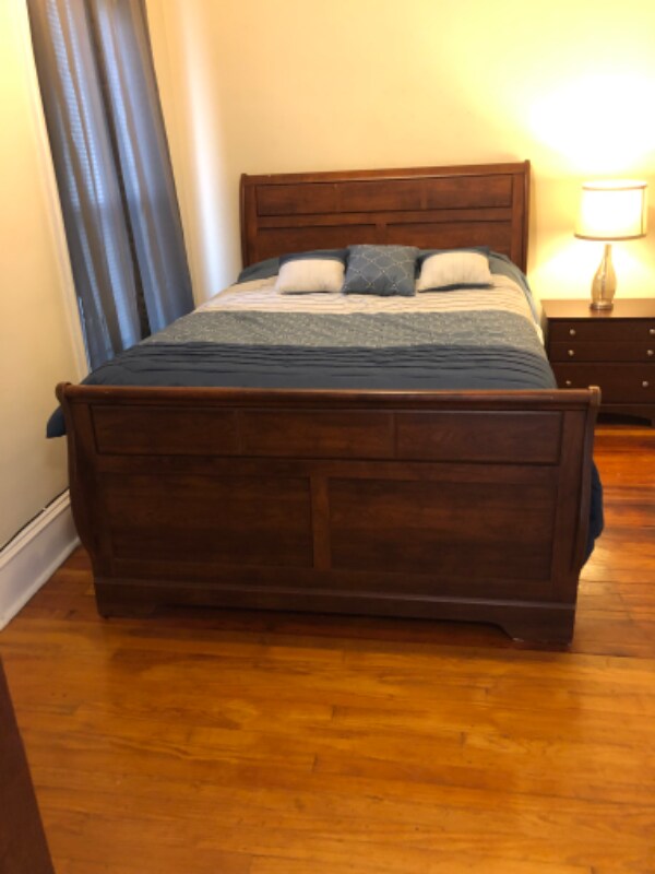 Building Photo - 35 River St