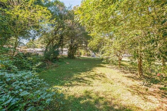 Building Photo - 1798 Dogwood Ct SW