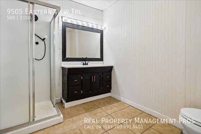 Building Photo - 9505 Eastern View Trail