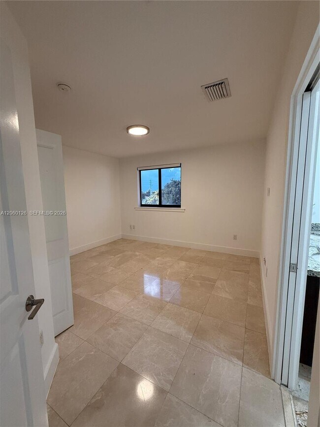 Building Photo - 8881 SW 28th St