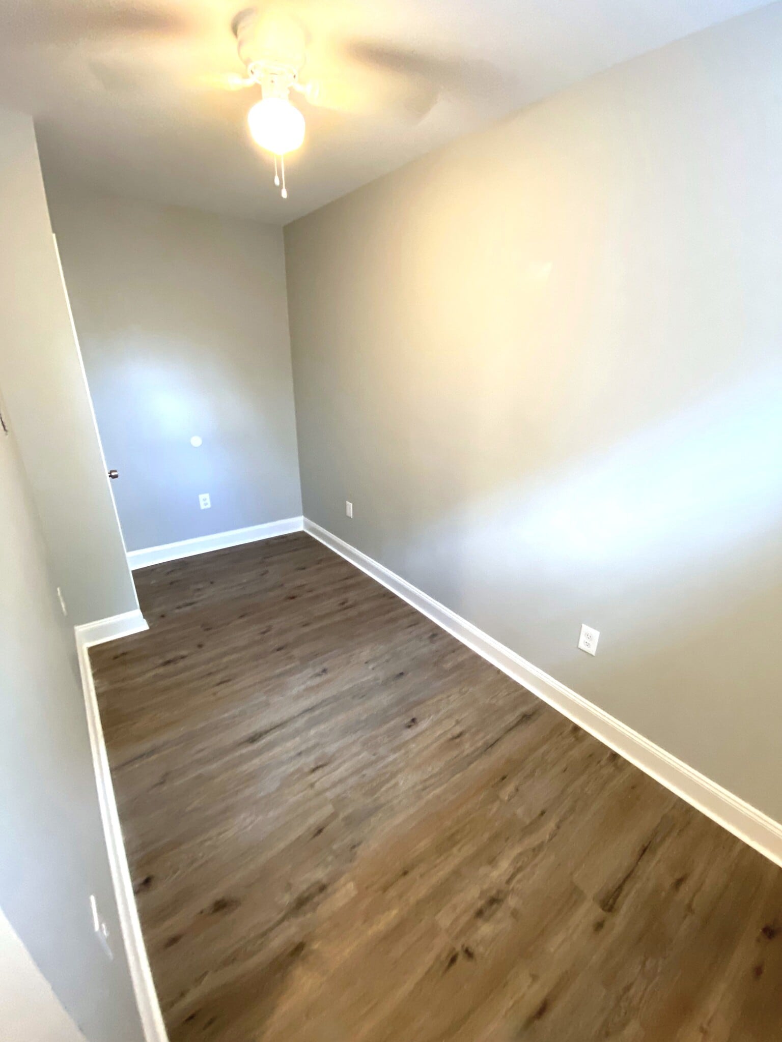 Building Photo - 1229 W Porter St