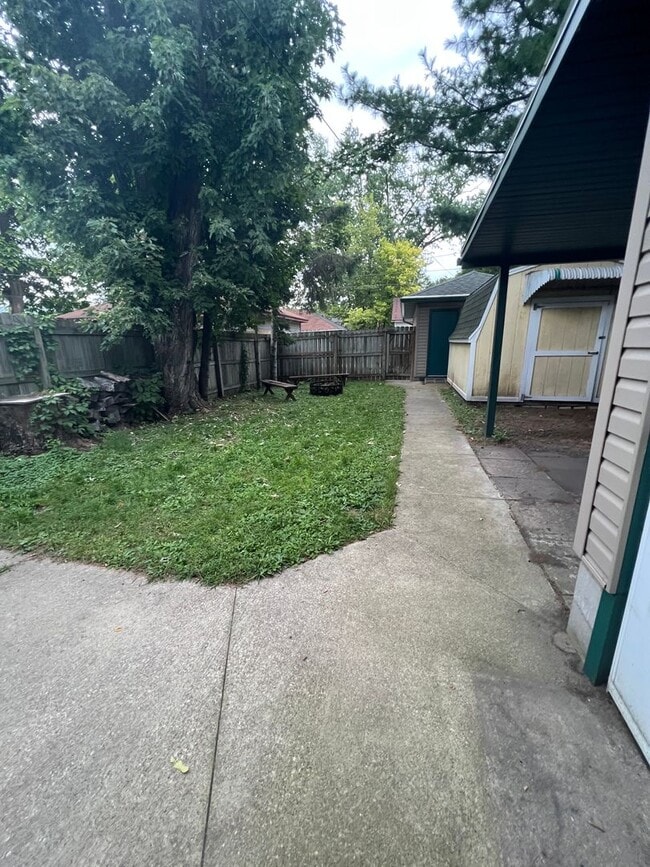 Primary Photo - Four Bedroom Home in La Crosse
