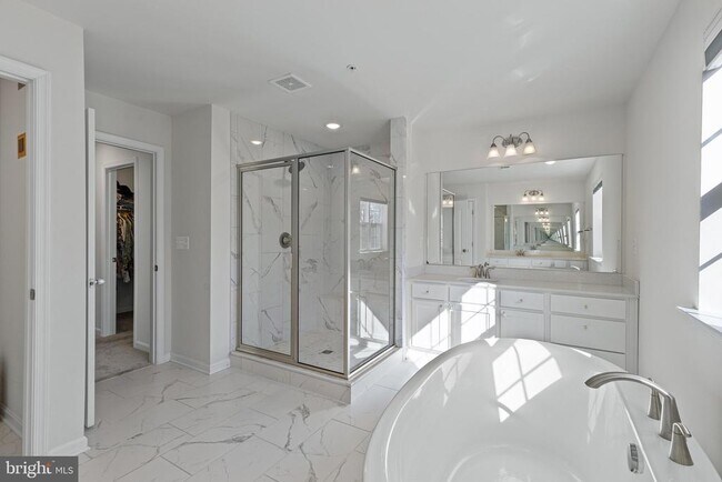 Building Photo - 16414 Tortola Dr