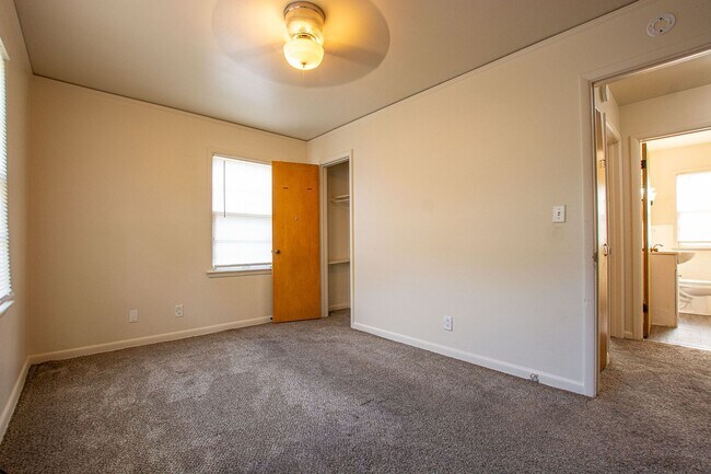 Building Photo - 5833-5835 Lafayette Avenue