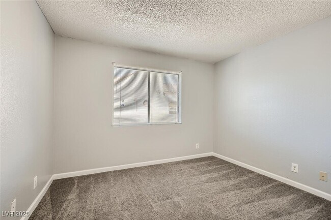 Building Photo - 2977 Juniper Hills Blvd