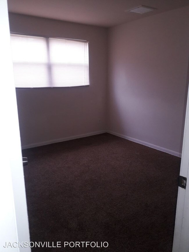 Building Photo - 6739 Daughtry Blvd S