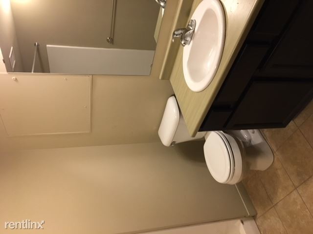 Building Photo - 100 Commerce Ave SW