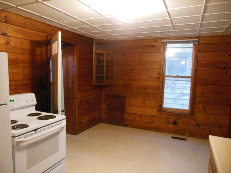 Building Photo - 17 N Bassett St