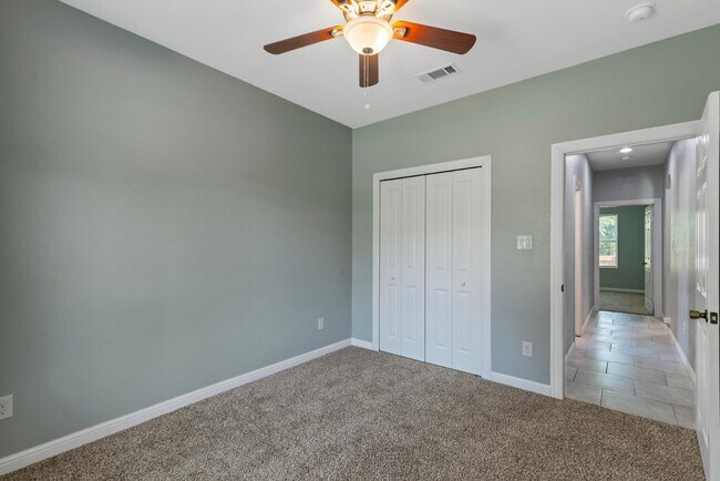 Building Photo - 1253 E Jessamine St