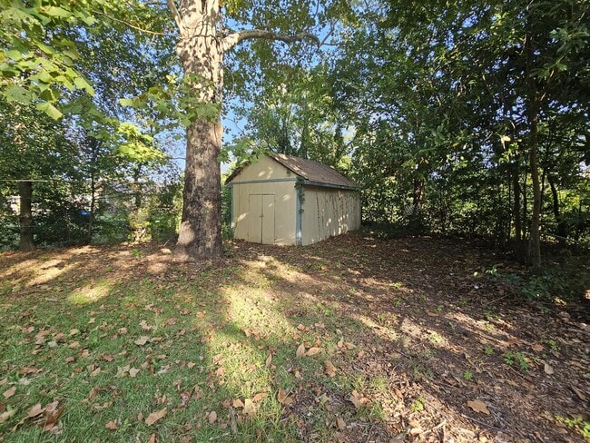 Building Photo - 1112 Cagle Ct
