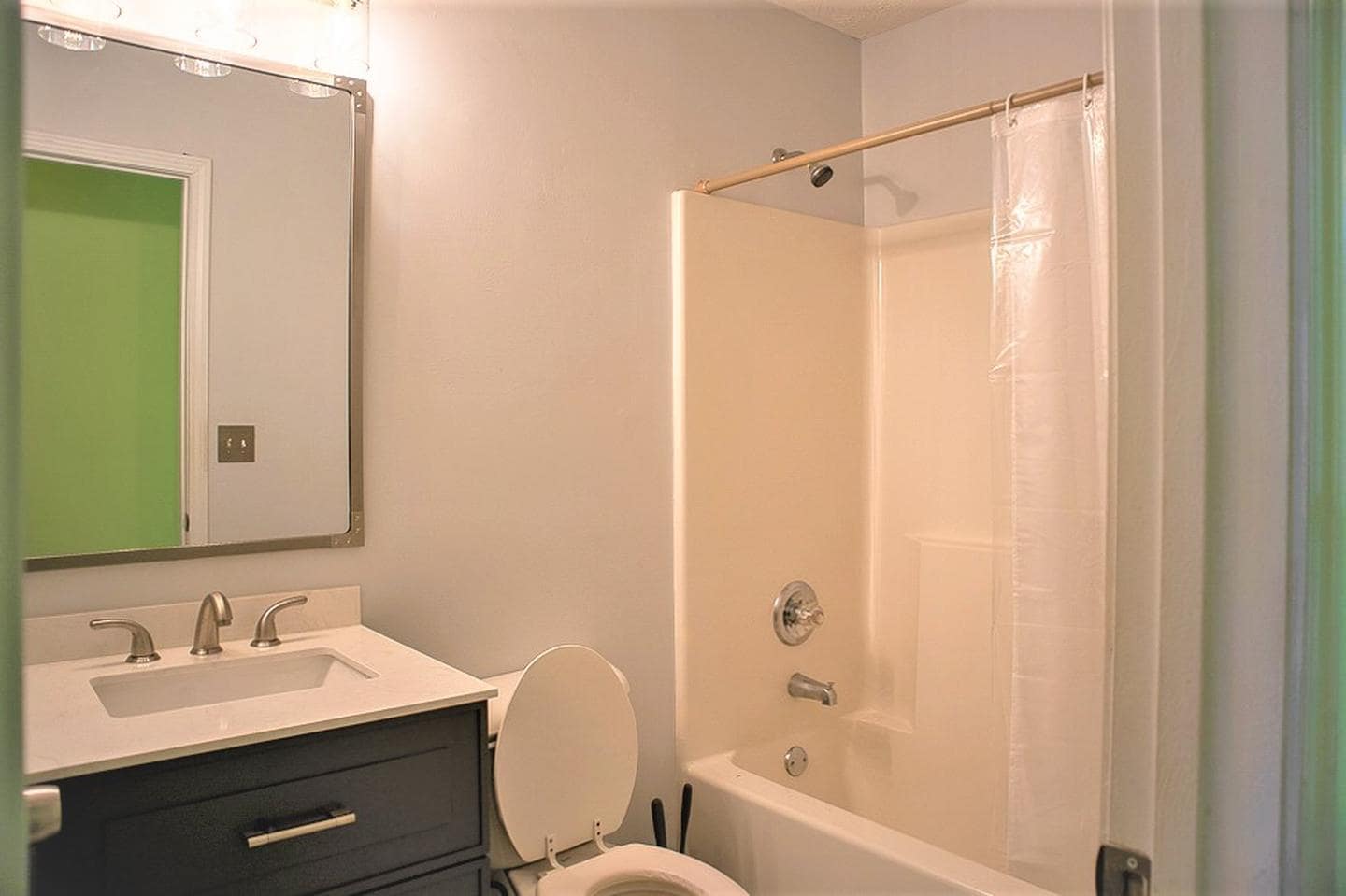 Building Photo - Spacious College Park Home | Modern comfort & great amenities