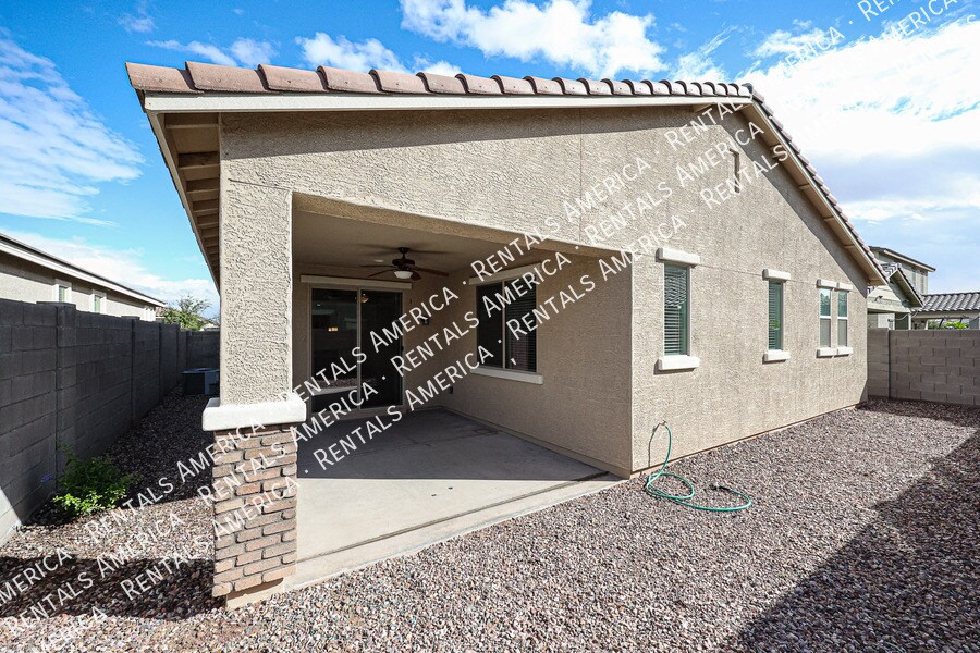 Building Photo - 2732 S Merit