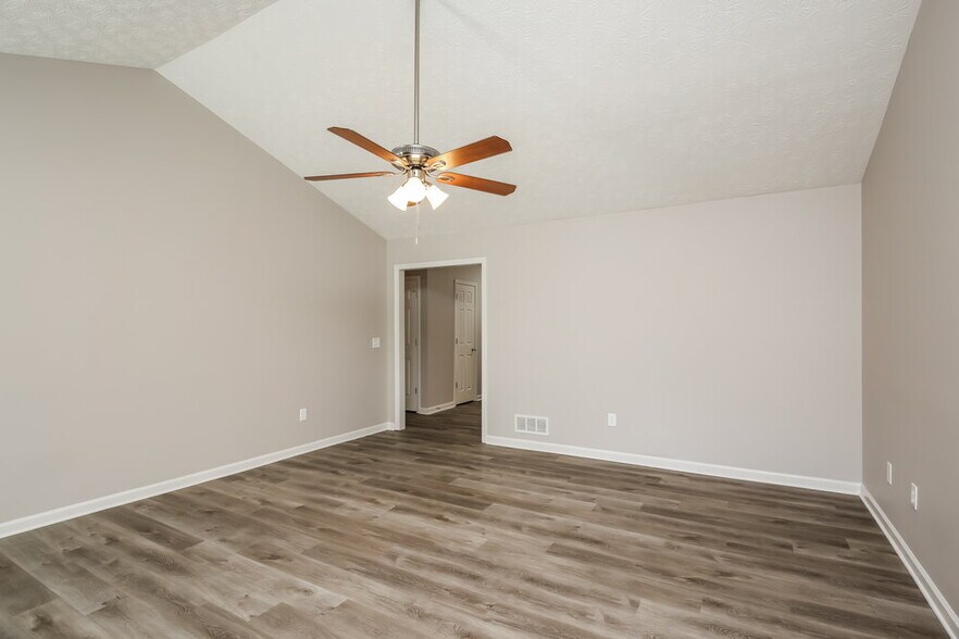 Building Photo - 3336 Bridle Brook Dr NE