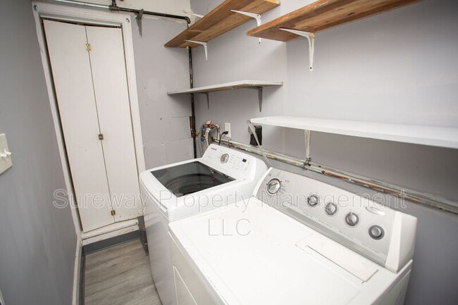 Building Photo - 22 Hamal Ct