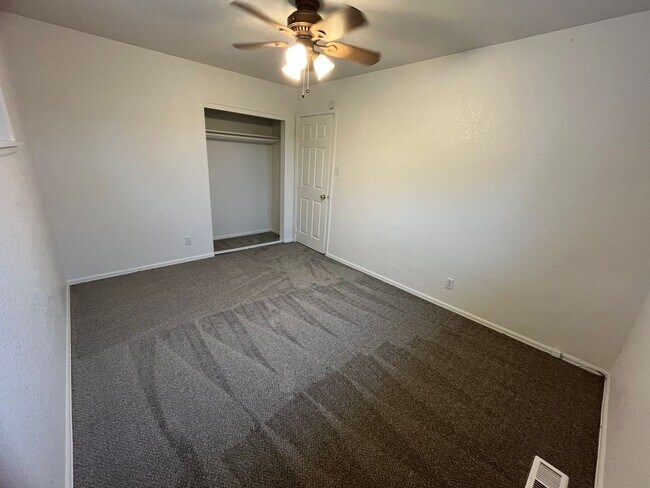 Building Photo - Cozy Ranch in Thornton