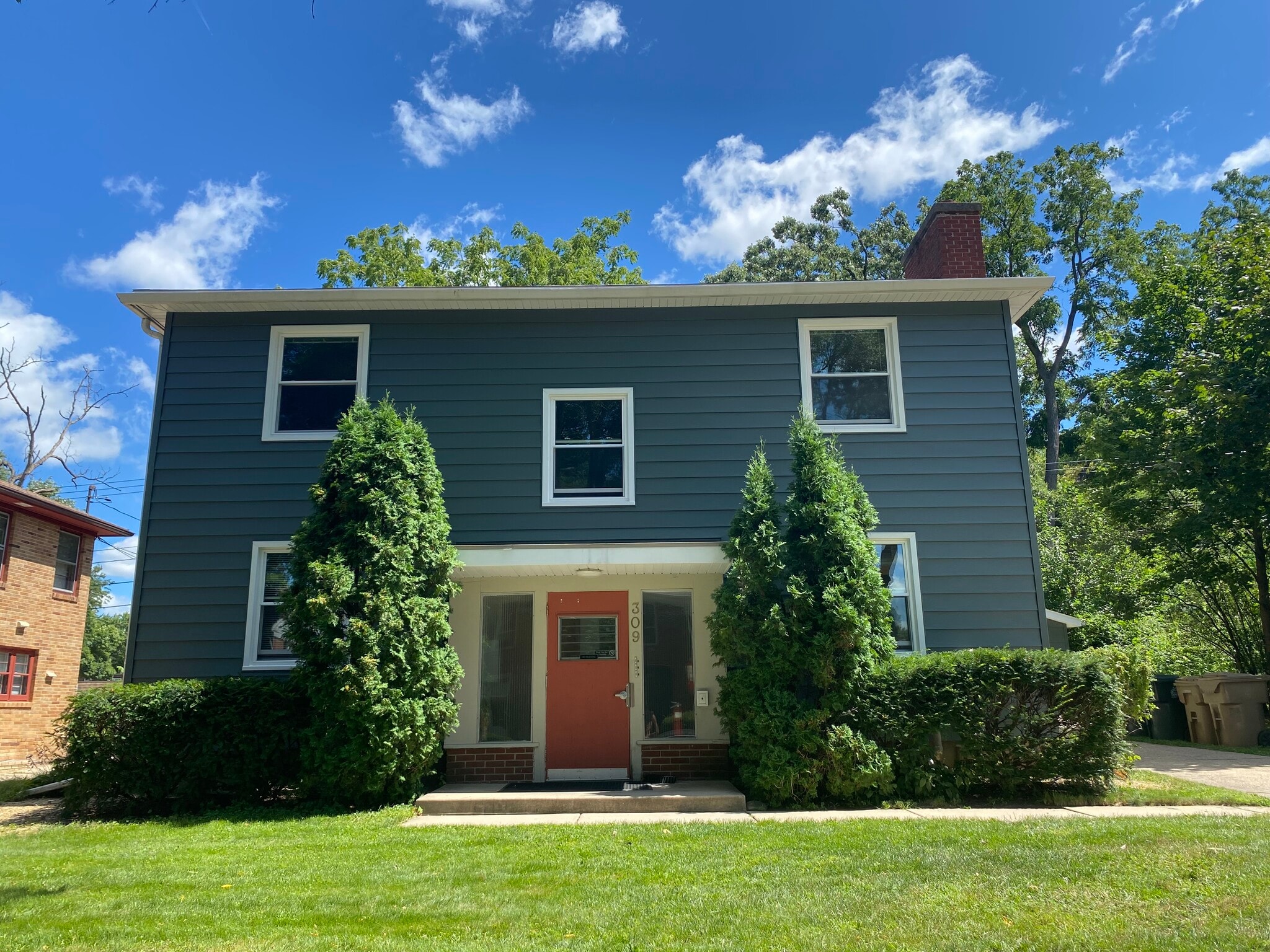 Building Photo - 309 Palomino Ln