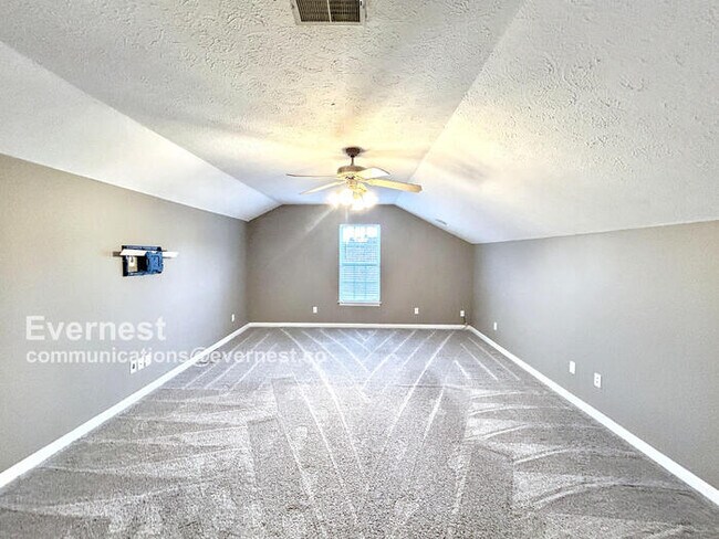 Building Photo - 3420 Chateau Valley Ln