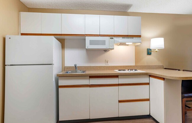 Building Photo - Furnished Studio-Los Angeles - Monrovia