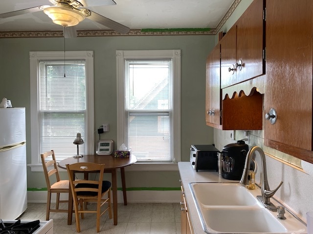 kitchen - 2454 N Pierce St