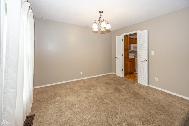 Building Photo - 124 Carlin Dr