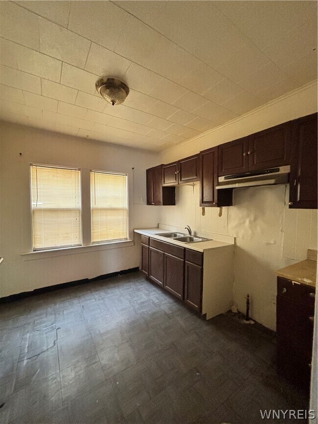 Building Photo - 307 Northland Ave