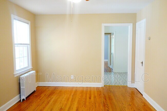 Primary Photo - 8401 Greenwood Ave