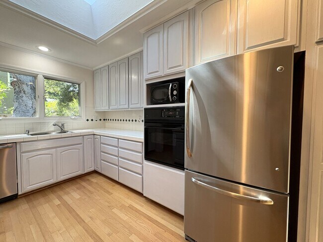 Building Photo - Beautiful Serene 4-Bedroom Home on a Gated...
