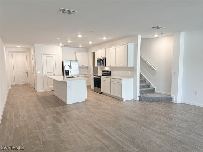 Building Photo - 27831 Solis Grande Dr