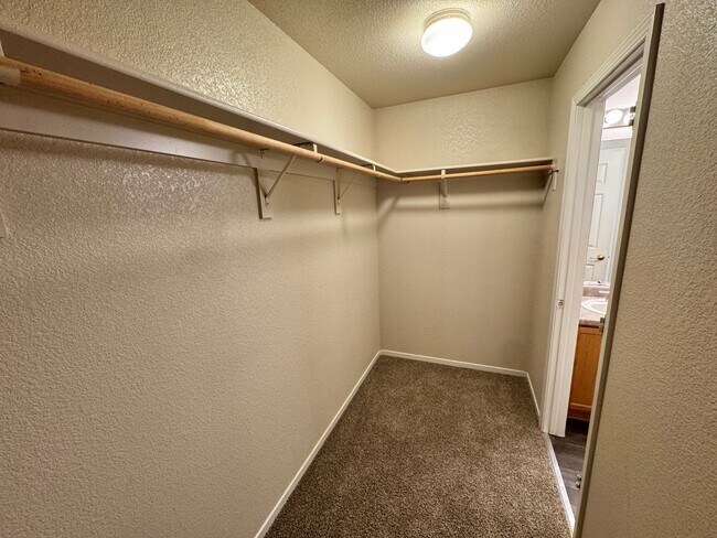 Building Photo - 7744 Tulear St
