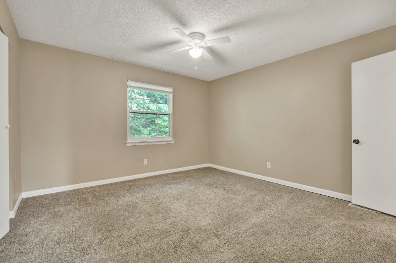 Building Photo - 1312 Ely Rd