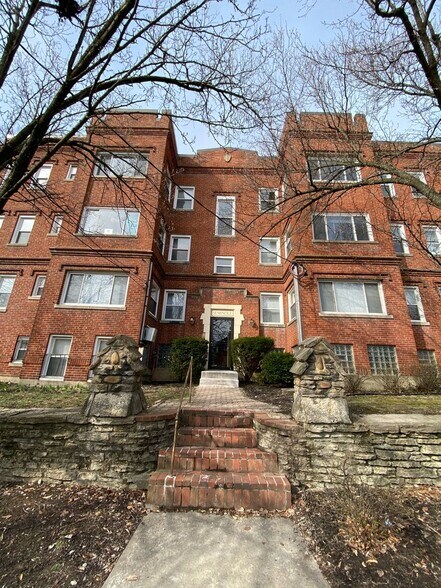 Building Photo - 2365/2377 Ravine St.