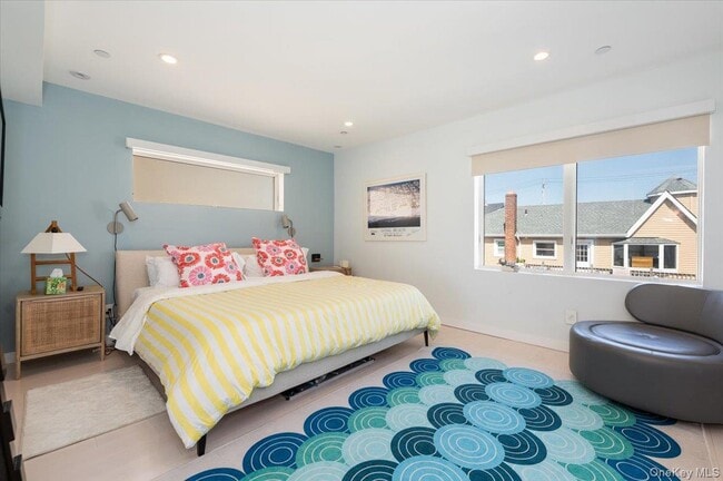 Building Photo - 11 Michigan St