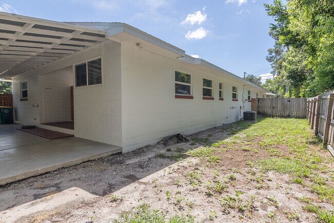 Building Photo - 108 N Kentucky Ave
