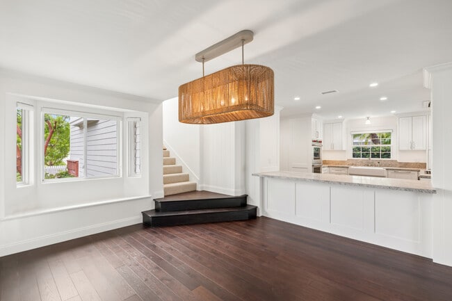 Building Photo - 1915 Windward Ln