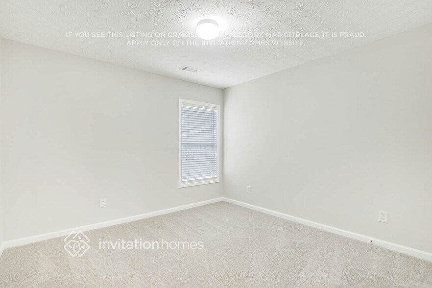 Building Photo - 120 Hydrangea Bend