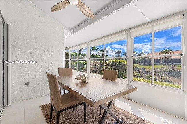 Building Photo - 15465 Lake Magnolia Pl